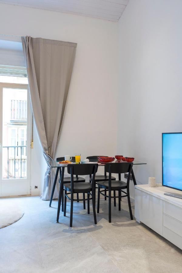 Апартаменти Acogedor Apartamento En Pleno Centro De Malaga By Sharingco Екстер'єр фото