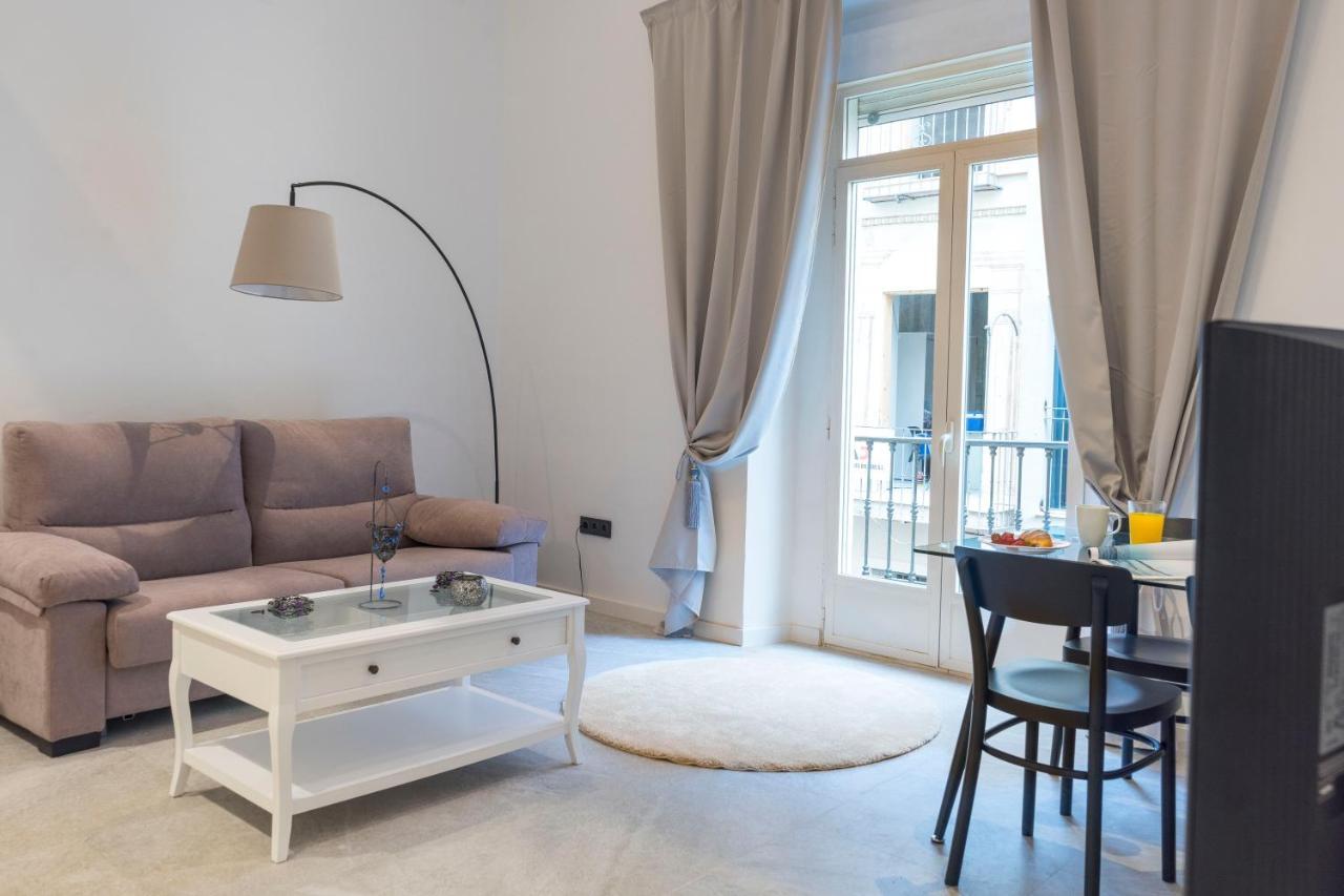 Апартаменти Acogedor Apartamento En Pleno Centro De Malaga By Sharingco Екстер'єр фото